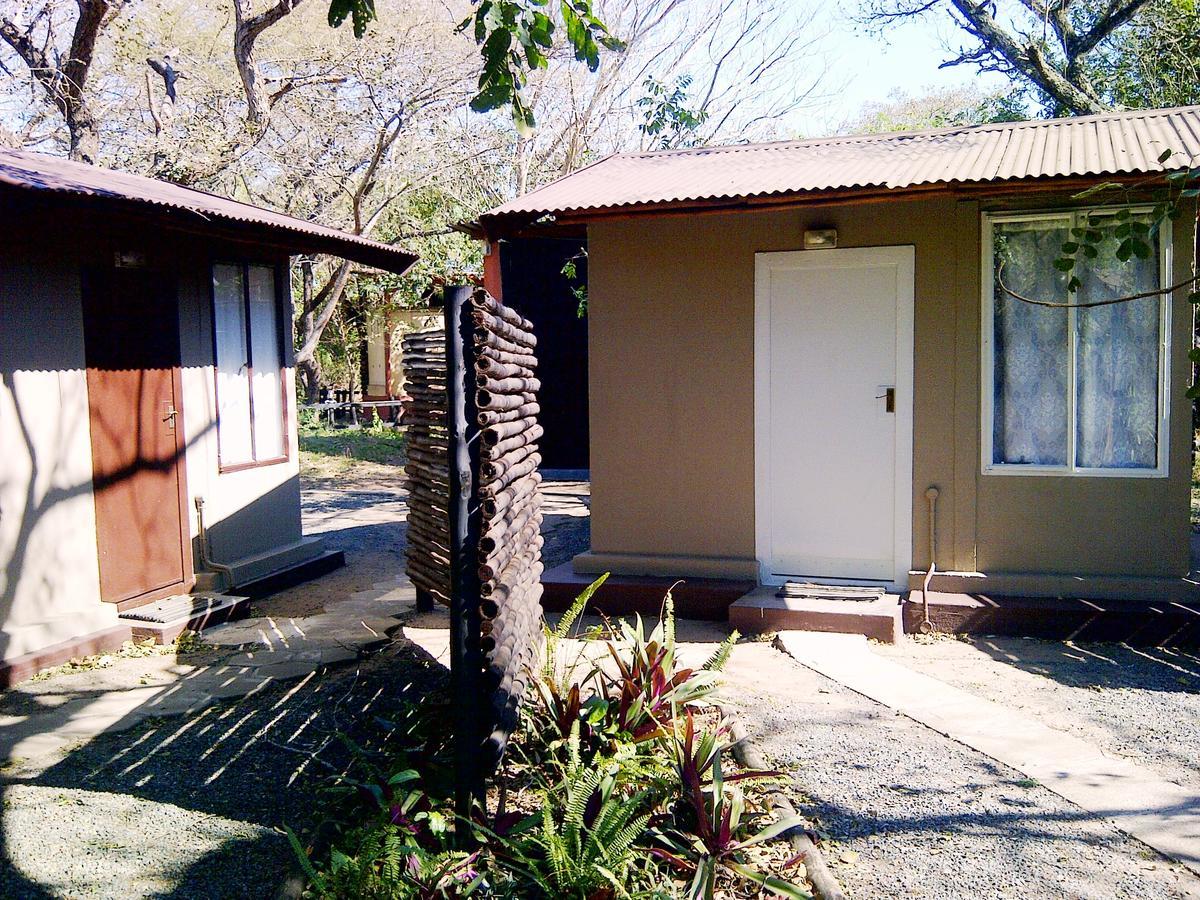 Isinkwe Bush Camp Villa Hluhluwe Esterno foto